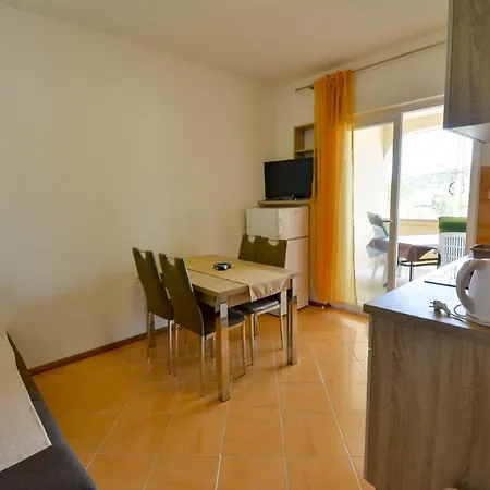 Zlata Apartamento *